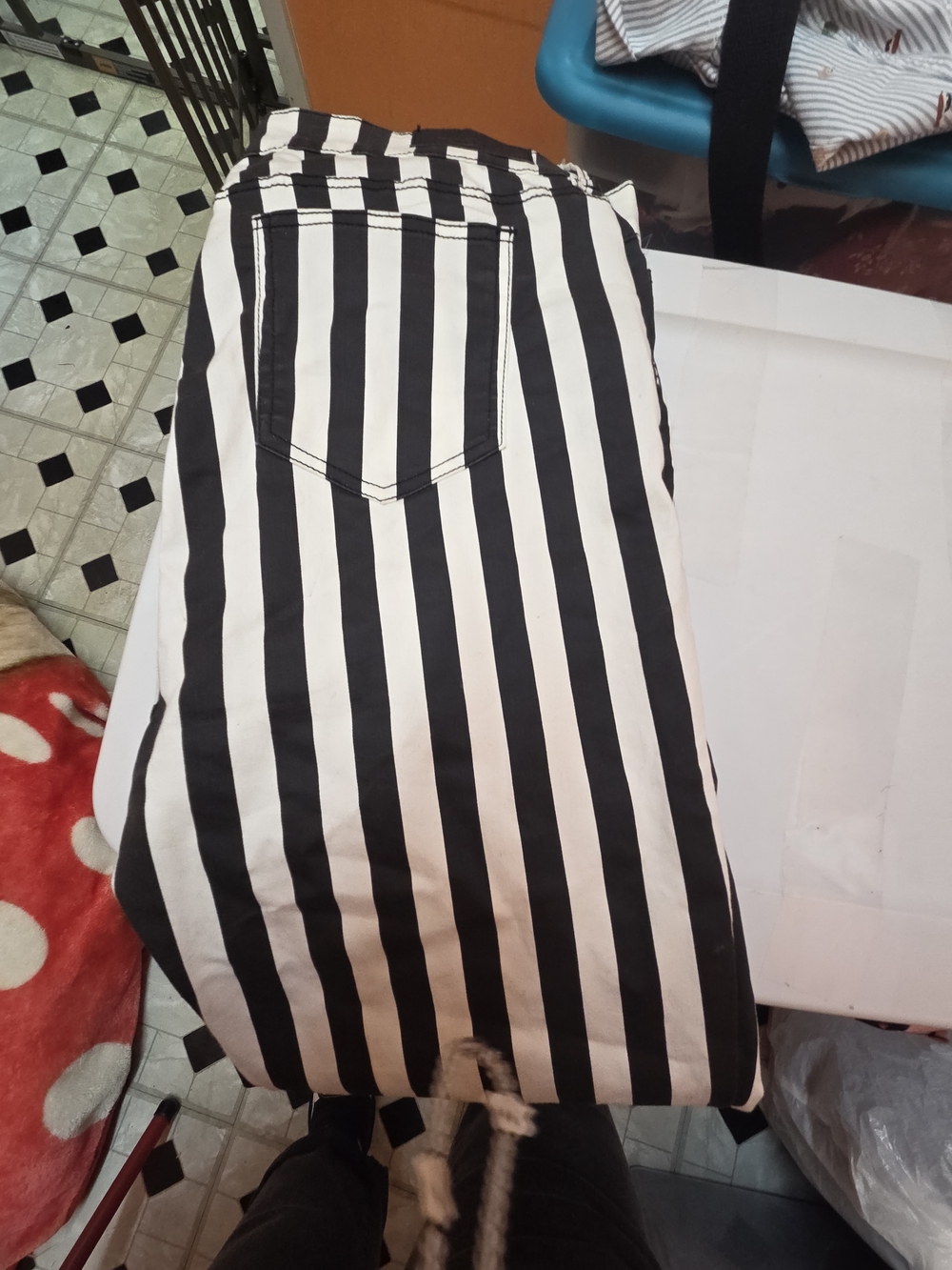 Blackheart skinny jens Black and White Vertical Stripe - Picture 2 of 3